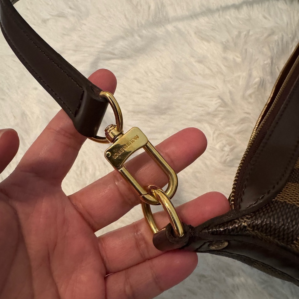 Louis Vuitton Illovo MM - Picture 12 of 15